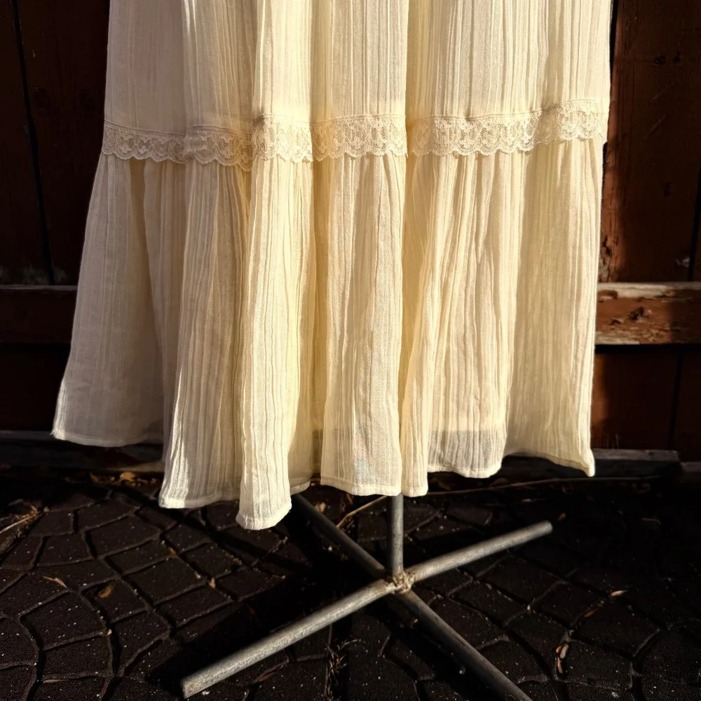 Ethereal ivory prairie/boho maxi dress π€ - Picture 11 of 13